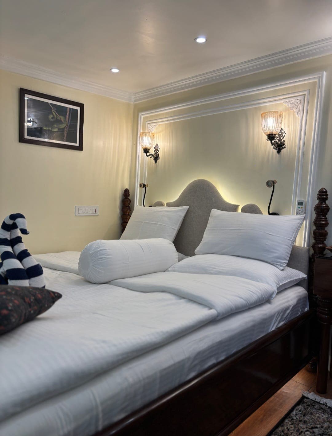 Sundarban Hotel Sonar Bangla premium room stay with clean attached washroom